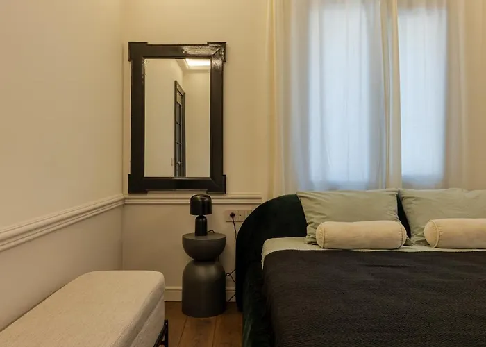 Private Premium In Apartment